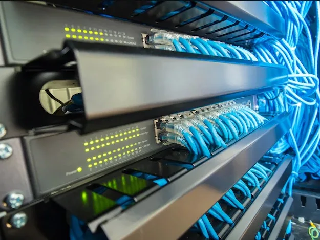 Network patch panel and structured cabling